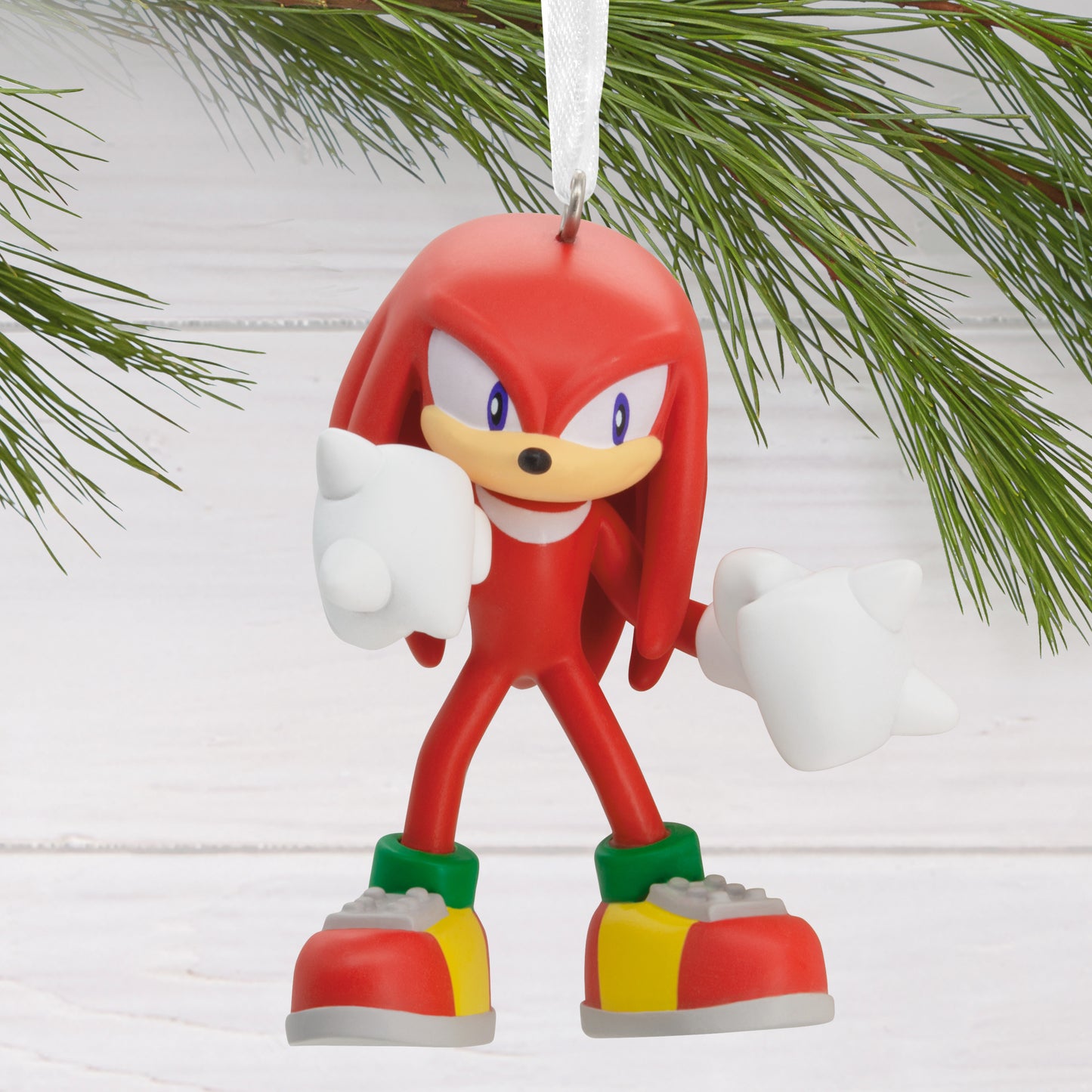 Sonic the Hedgehog - Knuckles Resin Ornament