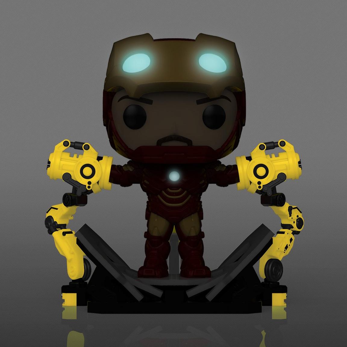 Funko Pop! Deluxe Marvel: Iron Man 2 - Iron Man with Gantry (Glow)