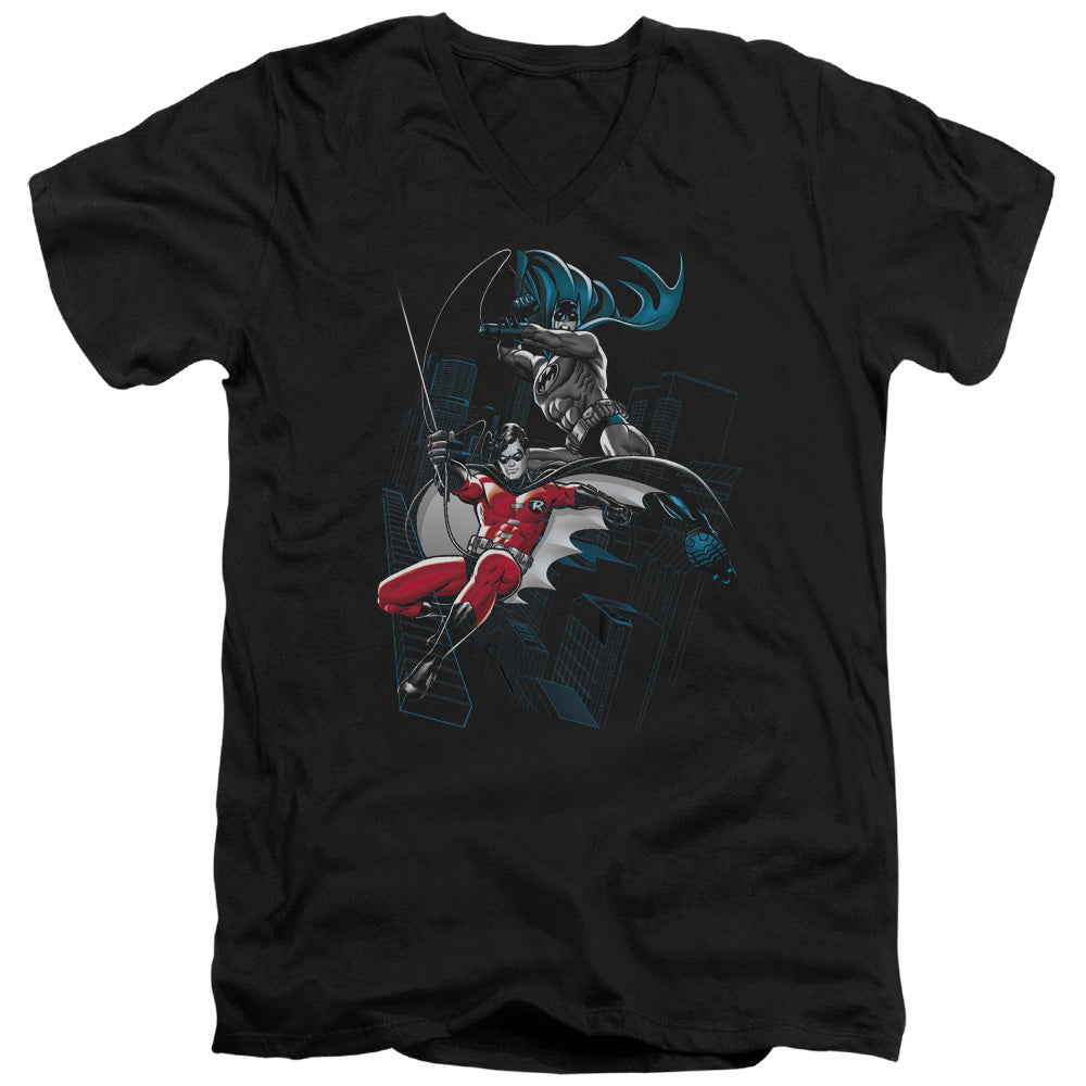 BATMAN BLACK AND WHITE - S/S ADULT V-NECK - BLACK T-Shirt