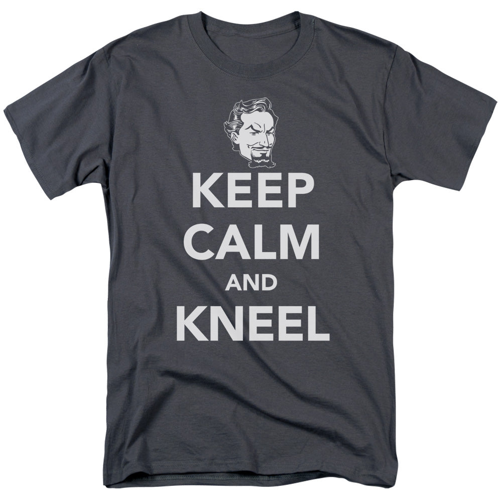 Dc - Keep Calm And Kneel - Short Sleeve Adult 18/1 - Charcoal T-shirt